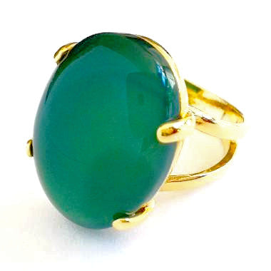 18ct Gold Plated Ring with Oval Green Agate Gemstone