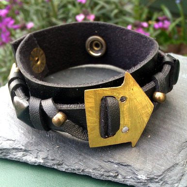 Black Metal Studded Leather Bracelet with Arrow Ornament