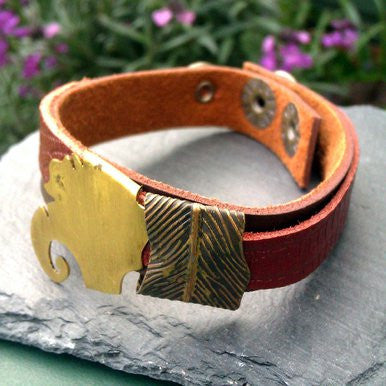 Narrow Brown Leather Bracelet with Metal Safari Ornament