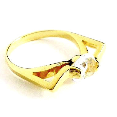 18ct Gold Plated Ring with Cubic Zirconia Effect